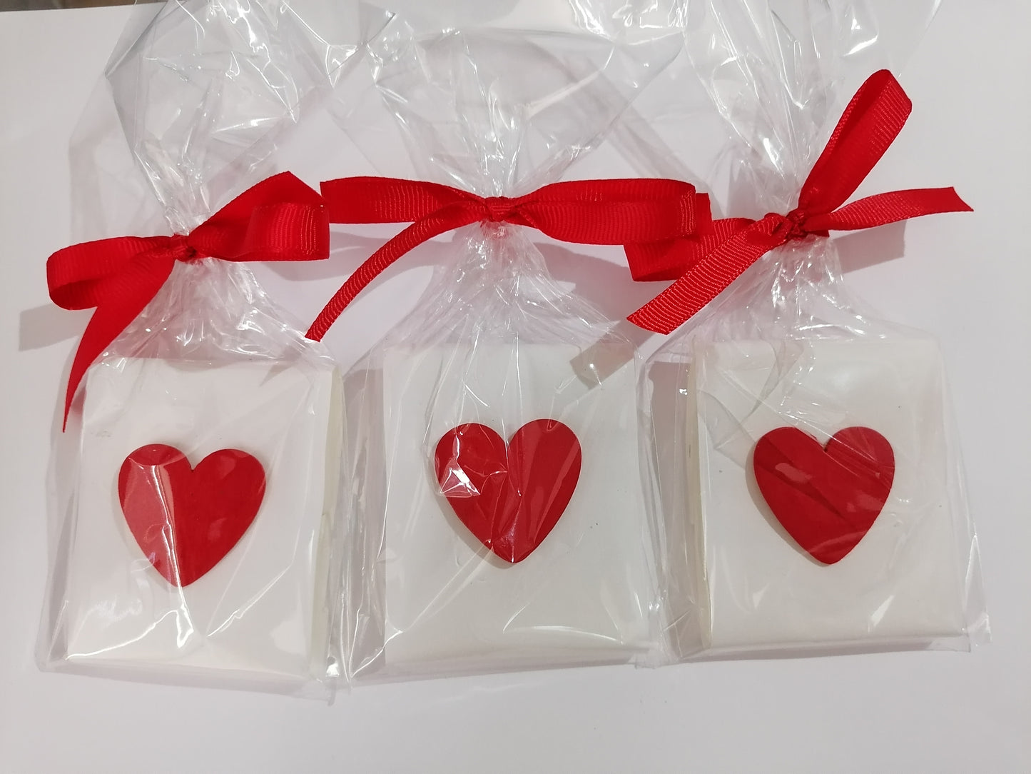 PACK 2 JABONES+ CORAZÓN EN BOLSA DE REGALO + LAZO