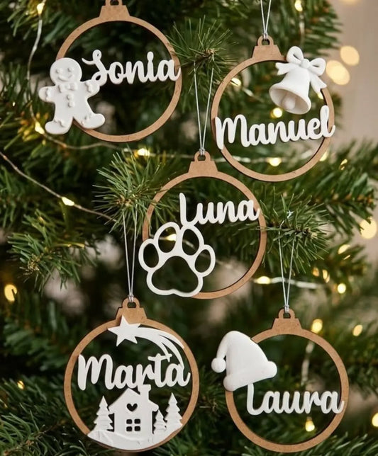 BOLA DE NAVIDAD DE MADERA PERSONALIZADA CON NOMBRE EN IMPRESIÓN 3D