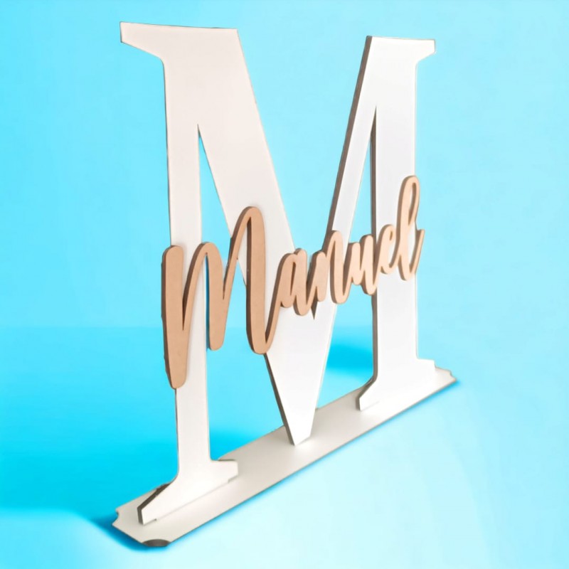 INICIAL DE MADERA BLANCA con nombre natural