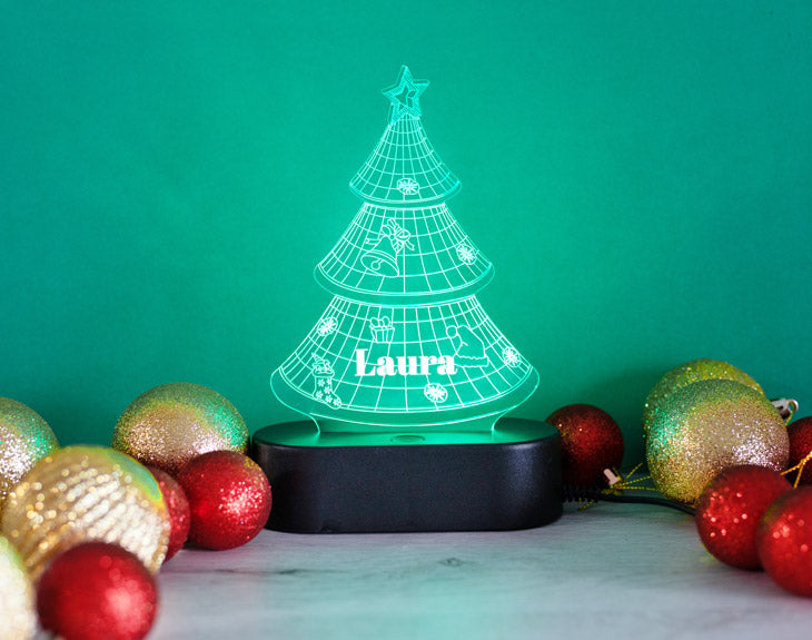 Lámpara de metacrilato "Árbol de Navidad" con nombre