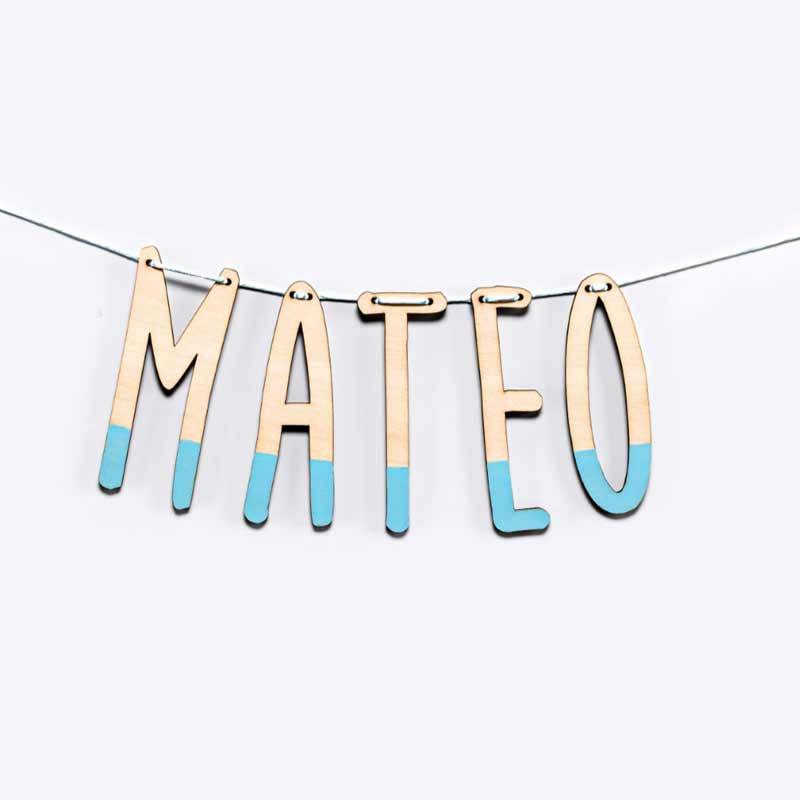 Guirnalda madera personalizada con el nombre